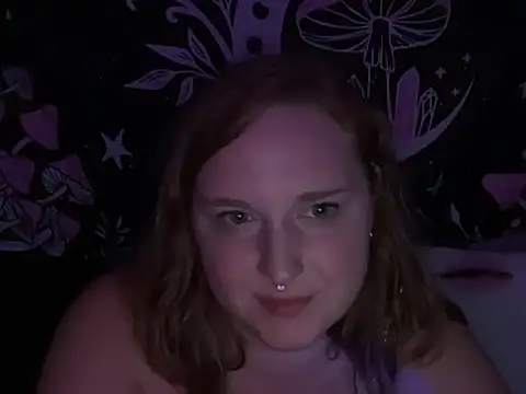 Snapshot of thickgingergoddess chatting on September 29, 2025, 5:01 am thickgingergoddess online show from September 29, 2025, 5:01 am