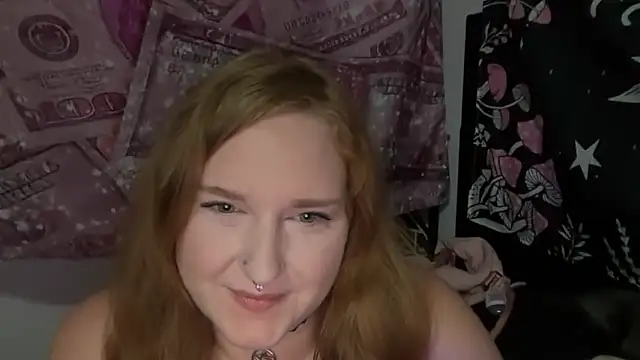Snapshot of thickgingergoddess chatting on October 4, 2025, 5:27 am thickgingergoddess online show from October 4, 2025, 5:27 am
