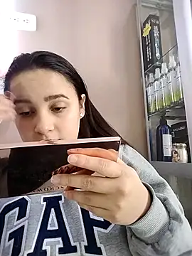 Victoria Ponce1 online show from October 30, 2025, 5:57 pm