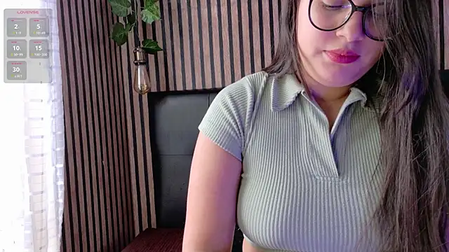 Victoria Ponce1 online show from November 10, 2025, 7:24 pm