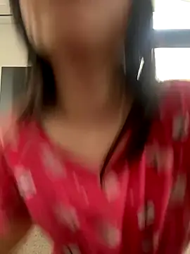 Snapshot of Misstaiwan@xh chatting on October 13, 2025, 9:48 pm Misstaiwanxh online show from October 13, 2025, 9:48 pm