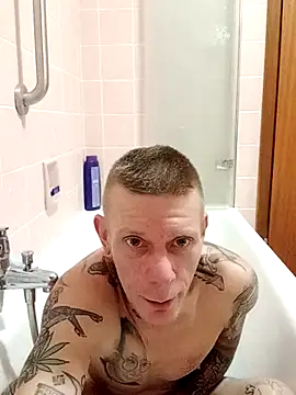 Snapshot of Tattooguy_86 chatting on November 15, 2025, 3:52 pm Tattooguy 86 online show from November 15, 2025, 3:52 pm