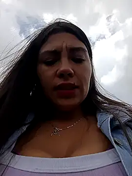 Snapshot of LIZ-06_ chatting on February 15, 2025, 5:07 pm LIZ-06 online show from February 15, 2025, 5:07 pm