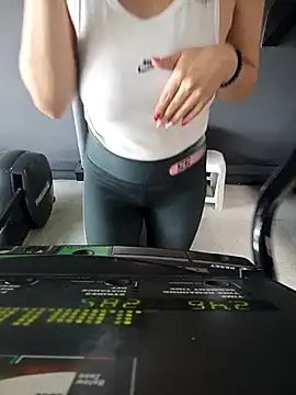 Snapshot of LIZ-06_ chatting on March 3, 2025, 3:31 pm LIZ-06 online show from March 3, 2025, 3:31 pm