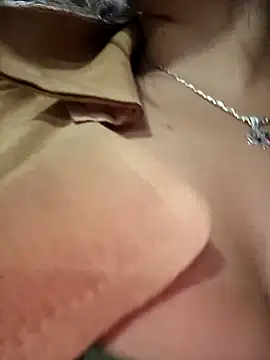 Snapshot of LIZ-06_ chatting on March 6, 2025, 10:26 pm LIZ-06 online show from March 6, 2025, 10:26 pm