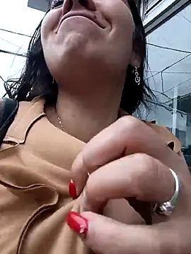 Snapshot of LIZ-06_ chatting on March 11, 2025, 3:23 pm LIZ-06 online show from March 11, 2025, 3:23 pm