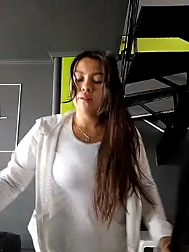 Snapshot of LIZ-06_ chatting on March 13, 2025, 12:46 pm LIZ-06 online show from March 13, 2025, 12:46 pm