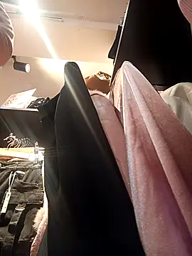 Snapshot of LIZ-06_ chatting on March 18, 2025, 11:31 pm LIZ-06 online show from March 18, 2025, 11:31 pm