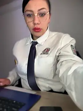 Snapshot of LIZ-06_ chatting on September 22, 2025, 1:02 pm LIZ-06 online show from September 22, 2025, 1:02 pm