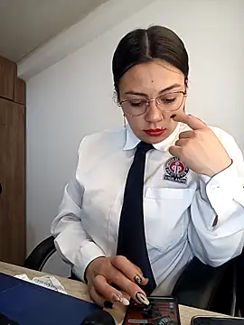 Snapshot of LIZ-06_ chatting on October 16, 2025, 3:35 pm LIZ-06 online show from October 16, 2025, 3:35 pm