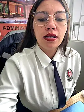 Snapshot of LIZ-06_ chatting on November 17, 2025, 4:13 pm LIZ-06 online show from November 17, 2025, 4:13 pm