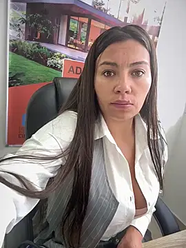 Snapshot of LIZ-06_ chatting on November 26, 2025, 12:50 pm LIZ-06 online show from November 26, 2025, 12:50 pm