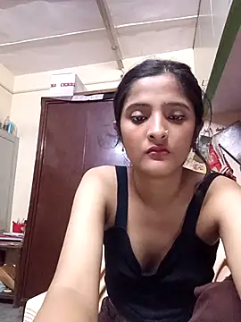 BabySlimmy10 online show from September 18, 2025, 7:38 pm