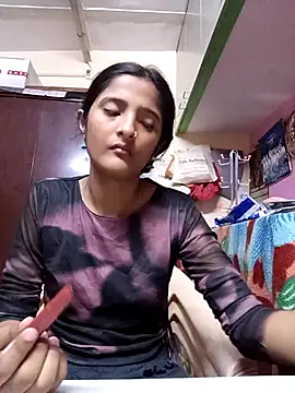 BabySlimmy10 online show from October 6, 2025, 7:00 pm