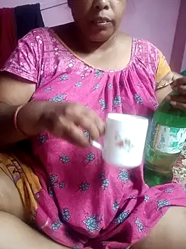 Snapshot of Hotty-rumi chatting on October 22, 2025, 4:29 pm Hotty-rumi online show from October 22, 2025, 4:29 pm