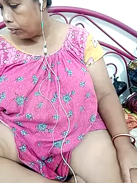 Snapshot of Hotty-rumi chatting on November 7, 2025, 4:40 pm Hotty-rumi online show from November 7, 2025, 4:40 pm