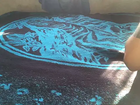 manuamador online show from March 19, 2025, 10:53 pm