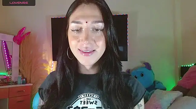 karla zambrano online show from December 6, 2024, 9:57 pm