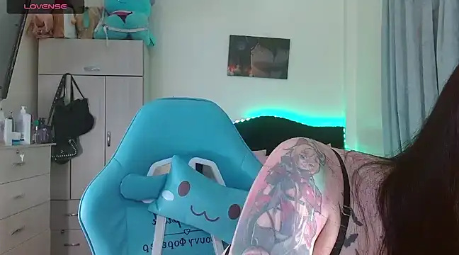 karla zambrano online show from March 22, 2025, 7:09 pm