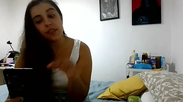 Snapshot of Ursumi1 chatting on October 26, 2025, 4:02 pm Ursumi1 online show from October 26, 2025, 4:02 pm