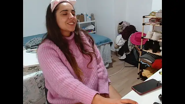 Snapshot of Ursumi1 chatting on November 7, 2025, 10:21 pm Ursumi1 online show from November 7, 2025, 10:21 pm