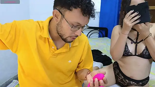 Snapshot of YuKinaHentaiI chatting on March 15, 2025, 11:29 am YuKinaHentaiI online show from March 15, 2025, 11:29 am