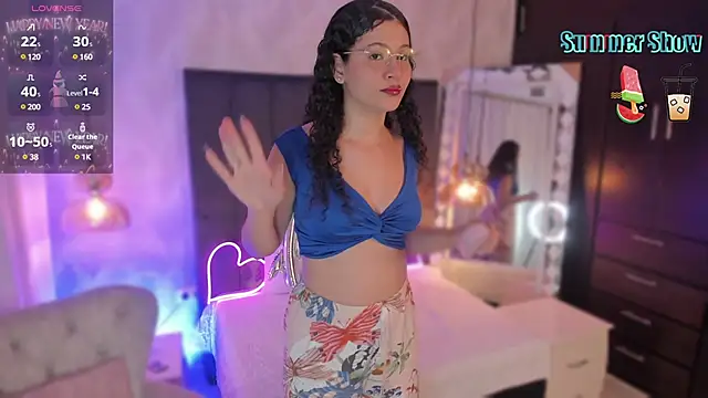 Snapshot of SHARONN____ chatting on February 6, 2025, 3:27 am SHARONN online show from February 6, 2025, 3:27 am