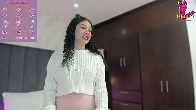 Snapshot of SHARONN____ chatting on February 13, 2025, 3:29 am SHARONN online show from February 13, 2025, 3:29 am