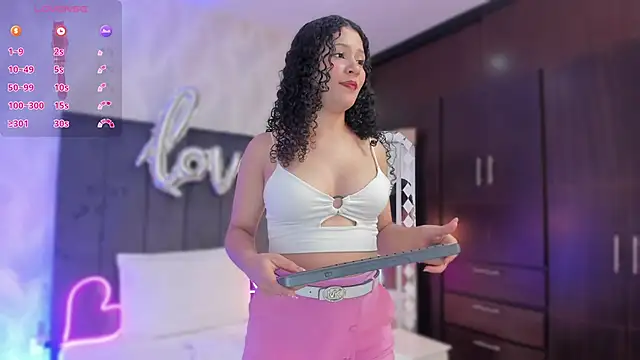 Snapshot of SHARONN____ chatting on February 24, 2025, 3:44 am SHARONN online show from February 24, 2025, 3:44 am