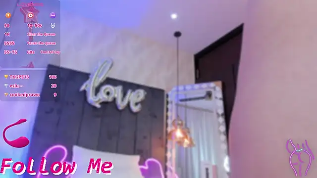 Snapshot of SHARONN____ chatting on February 26, 2025, 10:04 am SHARONN online show from February 26, 2025, 10:04 am