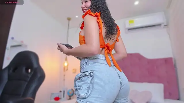 Snapshot of SHARONN____ chatting on March 1, 2025, 7:15 pm SHARONN online show from March 1, 2025, 7:15 pm