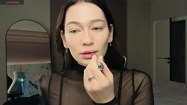 Snapshot of Misty_Rose chatting on February 7, 2025, 3:55 am Misty Rose online show from February 7, 2025, 3:55 am