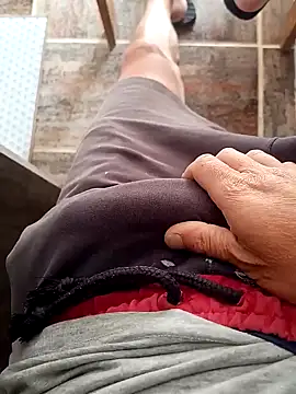 Snapshot of paubabando_ chatting on January 3, 2025, 1:03 pm paubabando online show from January 3, 2025, 1:03 pm