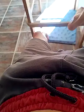 Snapshot of paubabando_ chatting on February 3, 2025, 12:47 pm paubabando online show from February 3, 2025, 12:47 pm