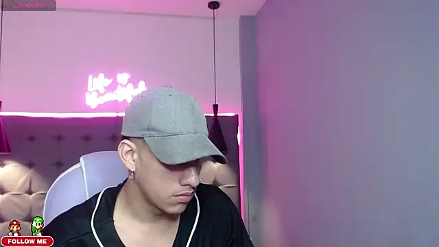 Snapshot of Jheidertwink chatting on December 21, 2024, 3:36 am Jheidertwink online show from December 21, 2024, 3:36 am