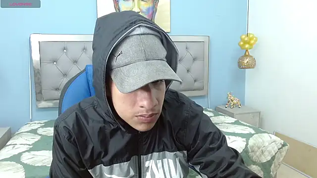 Snapshot of Jheidertwink chatting on December 27, 2024, 3:31 am Jheidertwink online show from December 27, 2024, 3:31 am