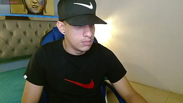 Snapshot of Jheidertwink chatting on January 9, 2025, 3:47 am Jheidertwink online show from January 9, 2025, 3:47 am