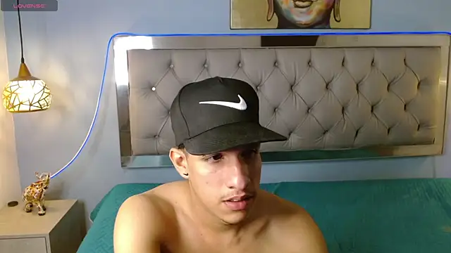 Snapshot of Jheidertwink chatting on January 9, 2025, 9:59 am Jheidertwink online show from January 9, 2025, 9:59 am