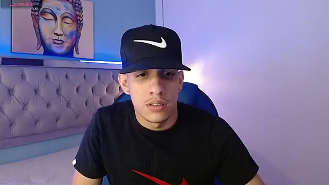 Snapshot of Jheidertwink chatting on January 22, 2025, 3:41 am Jheidertwink online show from January 22, 2025, 3:41 am