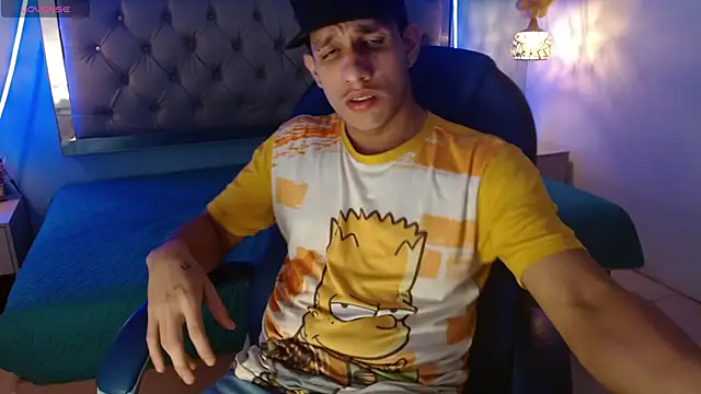 Snapshot of Jheidertwink chatting on February 2, 2025, 3:43 am Jheidertwink online show from February 2, 2025, 3:43 am