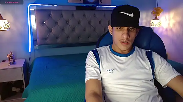 Snapshot of Jheidertwink chatting on February 5, 2025, 4:16 am Jheidertwink online show from February 5, 2025, 4:16 am