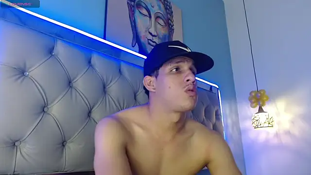 Snapshot of Jheidertwink chatting on February 9, 2025, 9:37 am Jheidertwink online show from February 9, 2025, 9:37 am