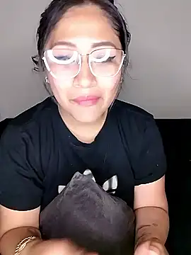 ineliveca online show from January 4, 2025, 4:01 am