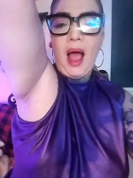 poisson ivy online show from October 20, 2025, 3:18 am