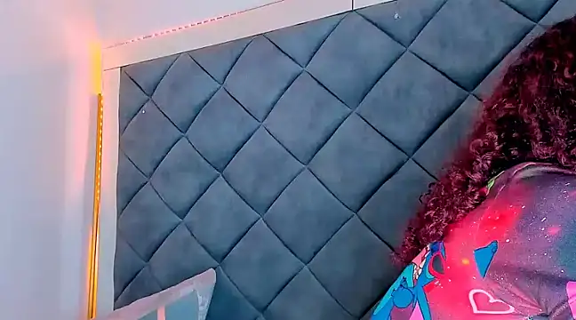 Nellyhills online show from February 3, 2025, 12:15 am