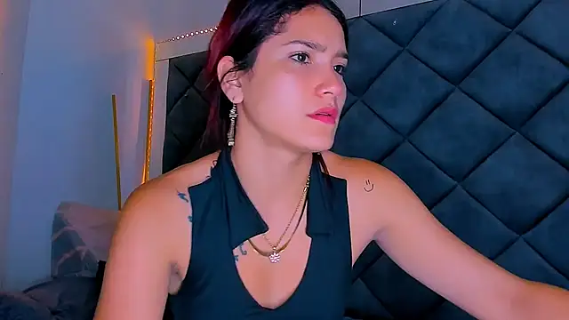 Nellyhills online show from March 17, 2025, 12:57 pm