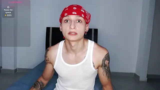 Snapshot of arthurphoenix_ chatting on December 19, 2024, 2:56 am arthurphoenix online show from December 19, 2024, 2:56 am