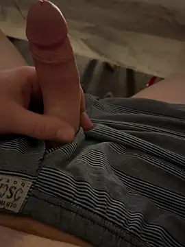 Snapshot of EhemannTotti chatting on November 5, 2025, 11:16 pm EhemannTotti online show from November 5, 2025, 11:16 pm