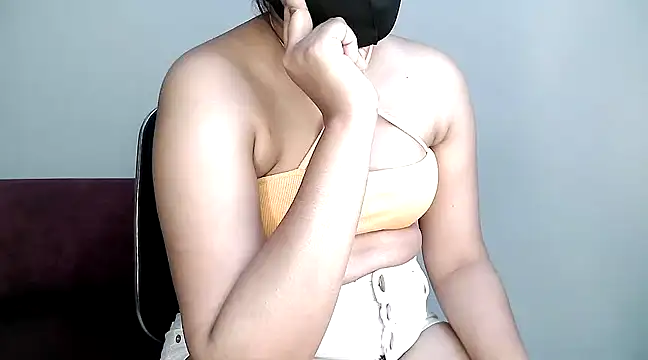 Snapshot of Olivia3 chatting on March 19, 2025, 6:12 pm Olivia3 online show from March 19, 2025, 6:12 pm