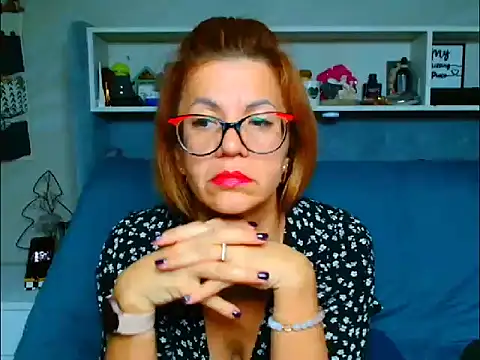 Natali3855 online show from September 17, 2025, 4:41 pm